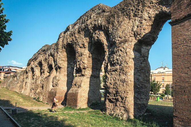 Torpignattara Photo Tour: melting pot, street art and politics - Photography Tips & Practical Details