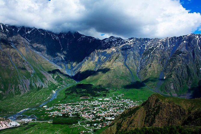 Tour in Kazbegi - Key Points