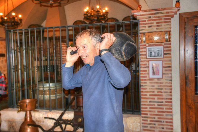 Tour in Ribera del Duero "like a native", with traditional Spanish tapas - Who Should Consider This Tour?