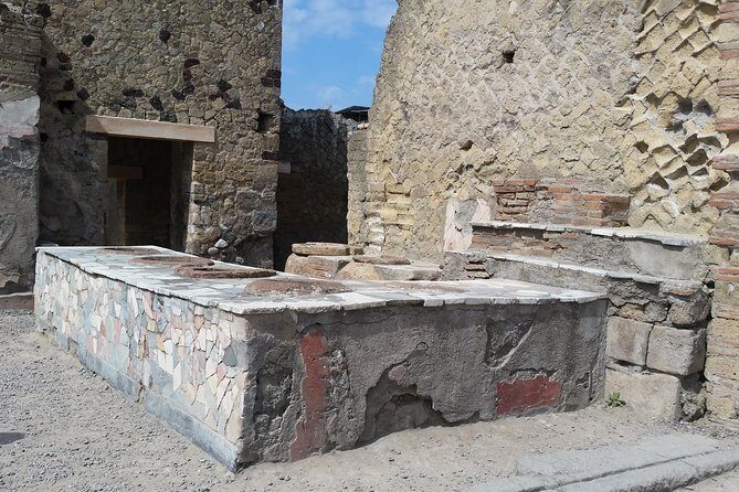 Tour in the ruins of Herculaneum with an archaeologist - Who Would Enjoy This Tour Most?