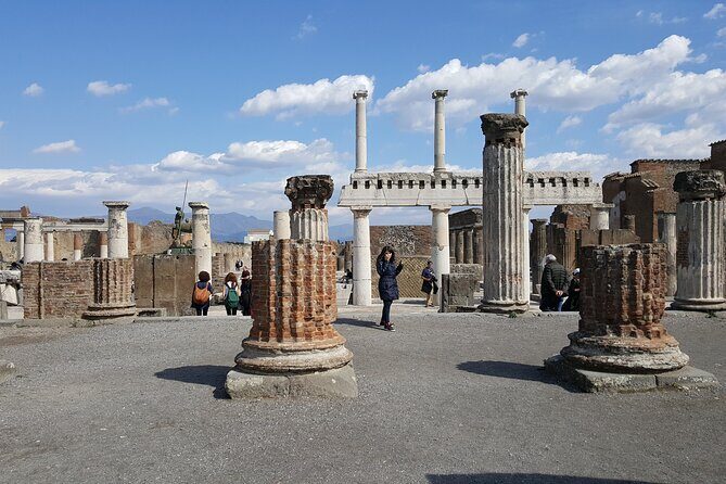 Tour of Pompeii & Amalfi Coast with Skip the Line & Pick Up from Naples Port - Who Is This Tour Best For?