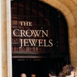 Tower of London Tour with Crown Jewels & Cruise - The River Cruise: A Relaxing Close