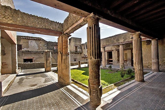 Tramvia Napoli: Transfer to Herculaneum Ruins + Vesuvius - The practicalities of transportation and timing