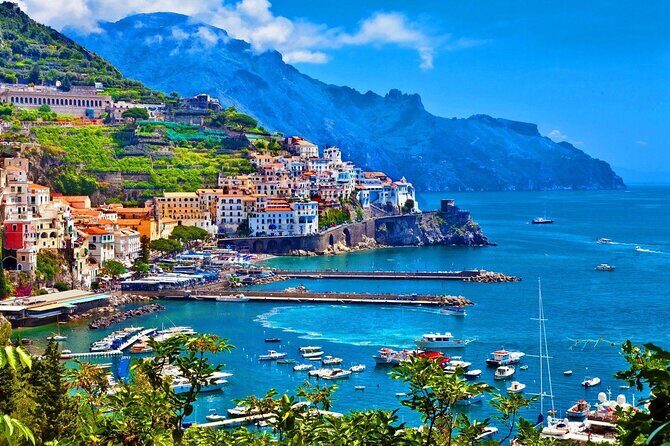 Transfer from Naples to Positano or Return - Seamless Pickup and Professional Service