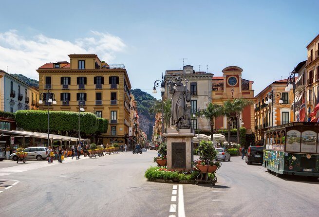 Transfer from Naples to Sorrento (or Viceversa) - The Value of the Service