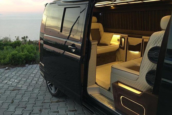 Transfer zmir Airport to/from Kusadasi City Center Area - An In-Depth Look at the Transfer Experience