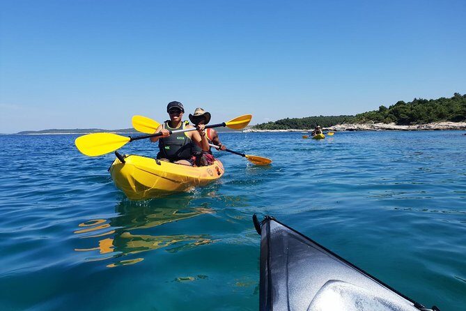 TRANSPARENT KAYAKING or SUP-ing AROUND ISLANDS - The Experience Breakdown: What to Expect from Start to Finish