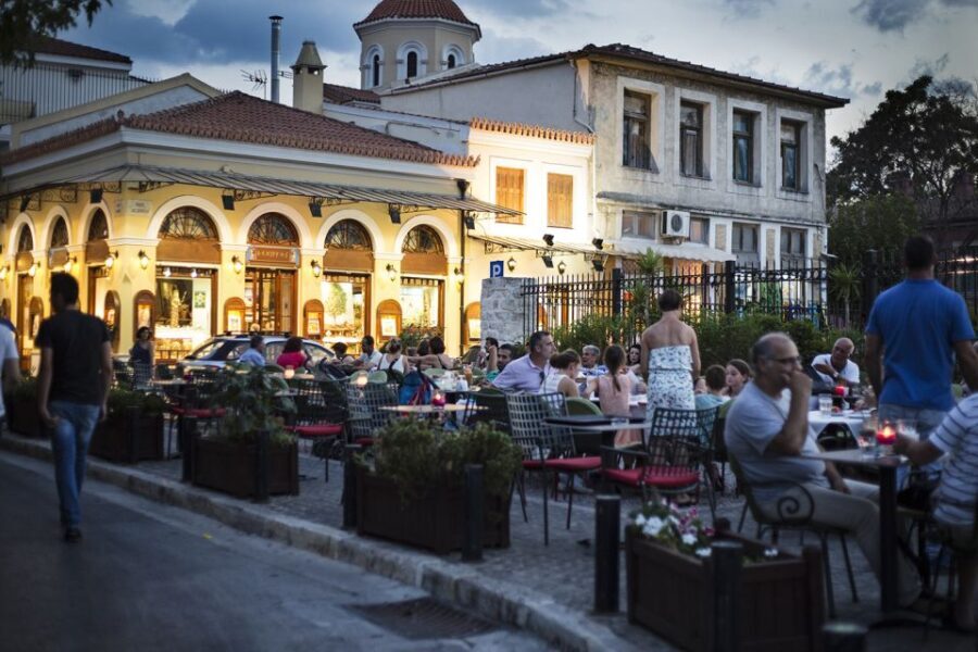 Twilight Athens Tour inc. rooftops, tastings & 3 drinks - Starting at Syntagma Square: The Gateway to Athens’ Evening Charm