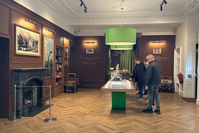 Urquhart Castle, Loch Ness Centre, Gin, Outlander sites - FAQ