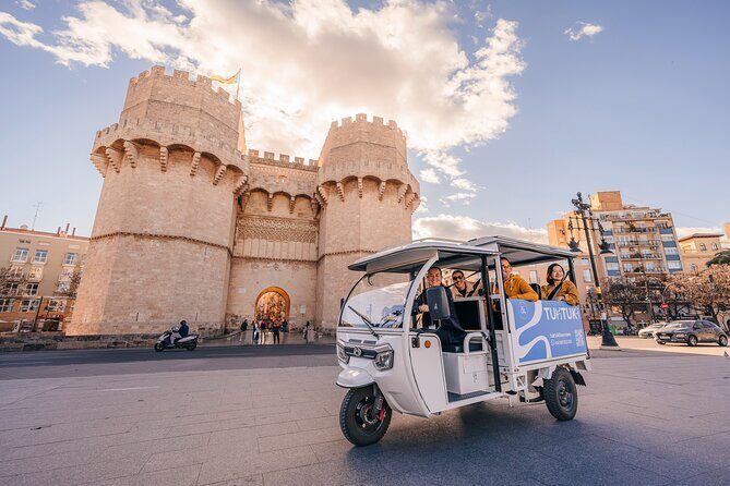Valencia by Tuk Tuk i: Private tour 1 or 2 hours explore the city - Who Will Love This Tour?