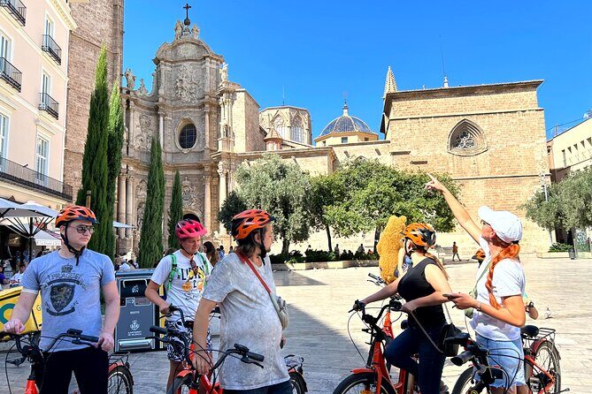 Valencia City Highlights in Guided Bike or E-Bike Tour - Exploring Valencia’s Historic Heart