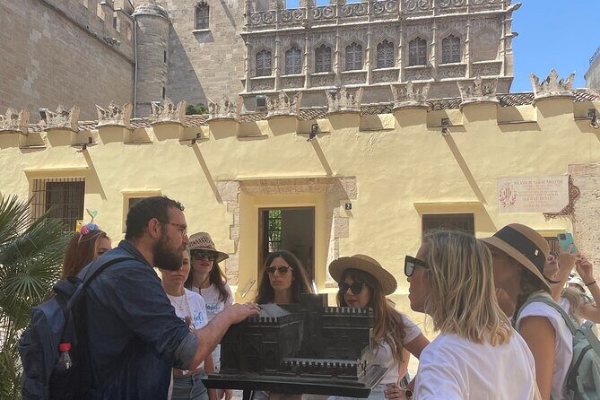 Valencia City Tour: A Treasure Hunt Experience - Authenticity and Value