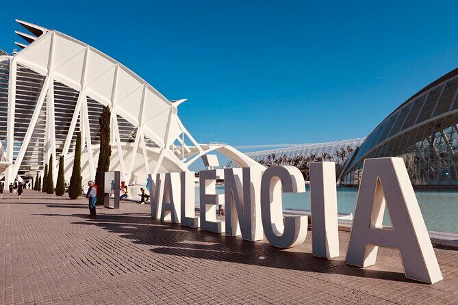 Valencia: Top 25 Highlights Guided Bike Tour - Practical Aspects of the Tour