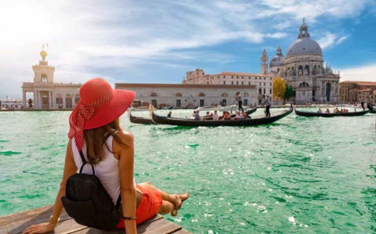 Venice: Gondola Tour under the Bridge of Sighs & Audio Guide - The App and Guide – Learning on the Water