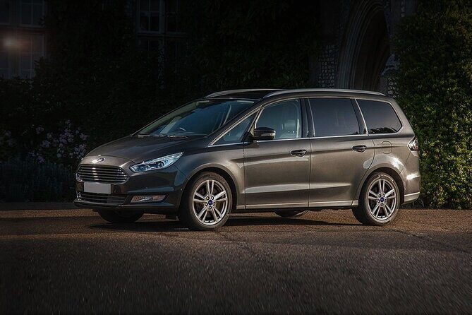 Victoria Station Chauffeur/ Taxi - To & From Central London - Who Should Consider This Transfer?