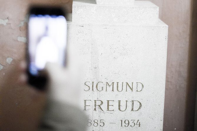 Vienna at night! Photo tour of the most beautiful buildings in the city - Is This Tour Right for You?