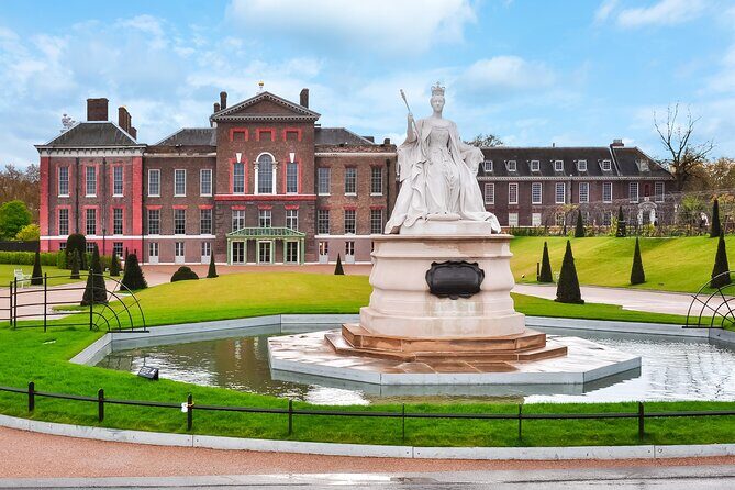 VIP Kensington Palace Gardens Tour & Royal Tea Crown Experience - Deep Dive into the Experience