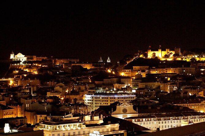 Visit Lisbon at night with dinner and Fados, on private tour - A Complete Look at the Lisbon Night Experience