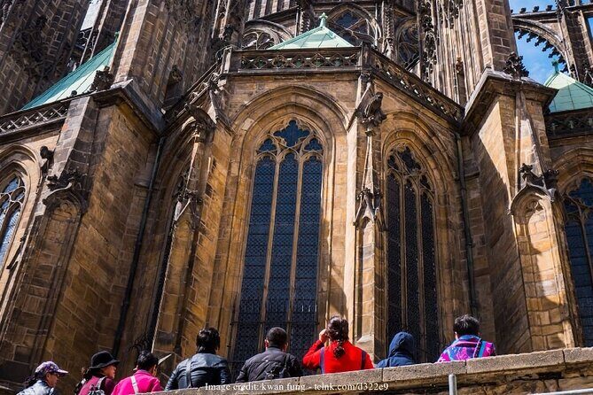 Visit Prague Castle & Lobkowicz Palace: Private Half-Day Tour - Why This Tour Offers Great Value