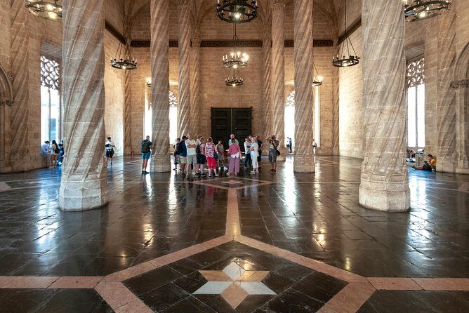 Walking tour through the old town with a Dutch-speaking city guide - Final Thoughts