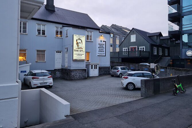 Was James Bond Icelandic? Ticket with One Hour Lecture - Who Should Consider This Tour?