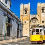 Welcome Tour to Lisbon in Private Eco Tuk Tuk - Key Points