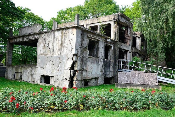 Westerplatte - 2h private trip by luxury car| - What to Expect During the Tour