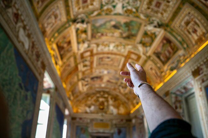 Wheelchair Accessible Vatican Tour with Skip the Line Tickets & Sistine Chapel - Sistine Chapel: A Moment of Awe