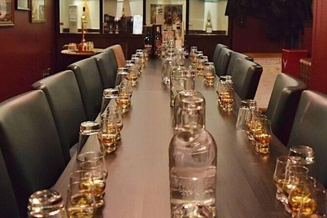 Whisky Tasting at Edinburgh's Award Winning Whiski Rooms - The Experience in Detail