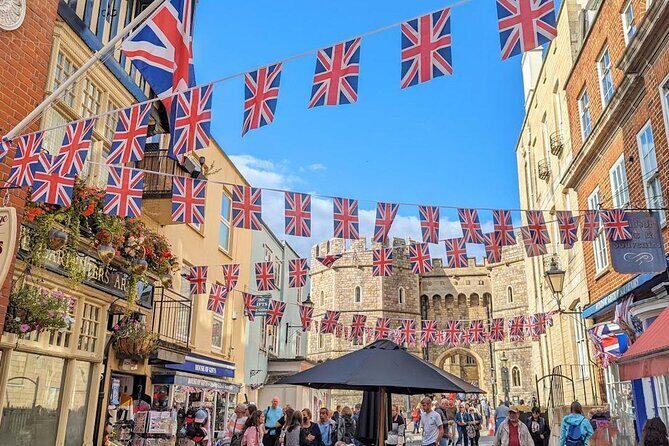 Windsor Quest: Self Guided Sightseeing & Immersive Treasure Hunt - Who Will Love the Windsor Quest?