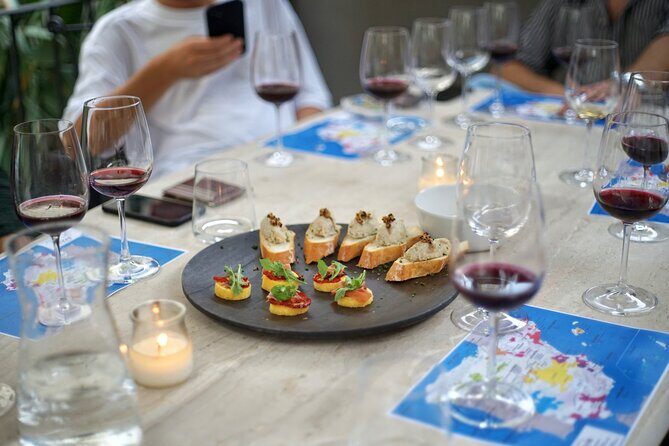 Wine Tasting Experience with a Professional Sommelier in Valencia City Center - Authentic Insights from Reviewers