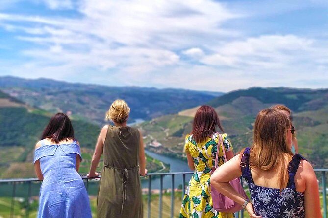 Wine Venture and Boat Trip in Douro Valley from Porto - Scenic Boat Ride: A Must-Do for Views and Relaxation