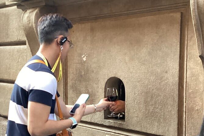 Wine Windows Walk with Wine Tasting and Appetizers - Who will love this experience?