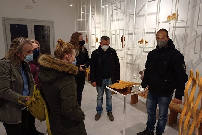 Wood carving workshop in Santorini no1 - Who Will Love This Experience?