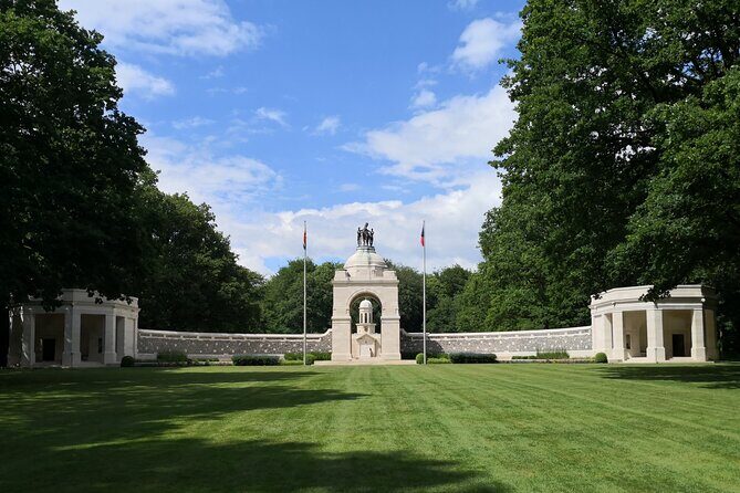 WW1 Somme Battlefields - Private tour from Paris aboard a Van (2 pax) - Who Will Love This Tour?