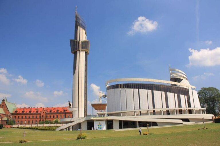 agiewniki-Sanctuary of Divine Mercy and John Paul II - Who Is This Tour Best For?