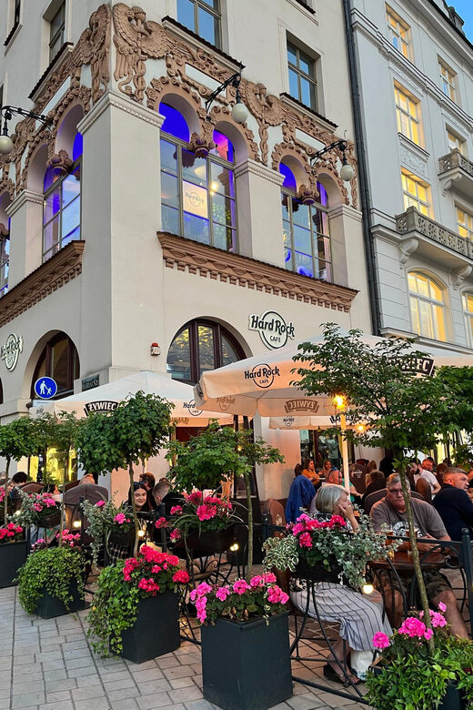 American Food Experience - Authentic Insights from Reviews