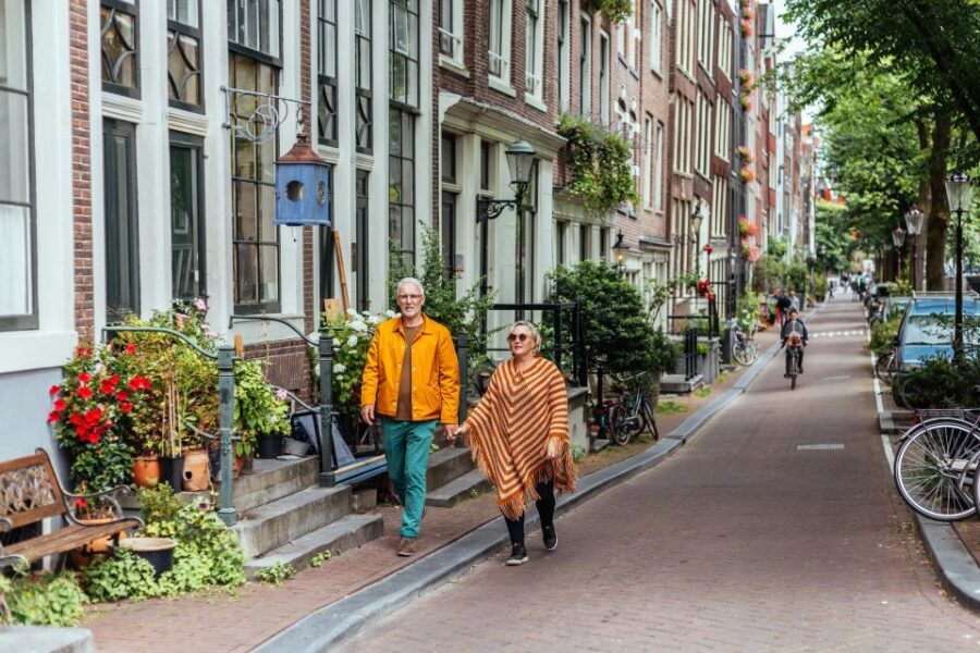 Amsterdam: 1.5-Hour Private Kick-Start Tour with a Local - The Highlights and Unique Aspects