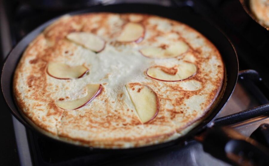 Amsterdam: Craft Dutch Pancakes in Charming Canal House - Tasting and Local Specialties