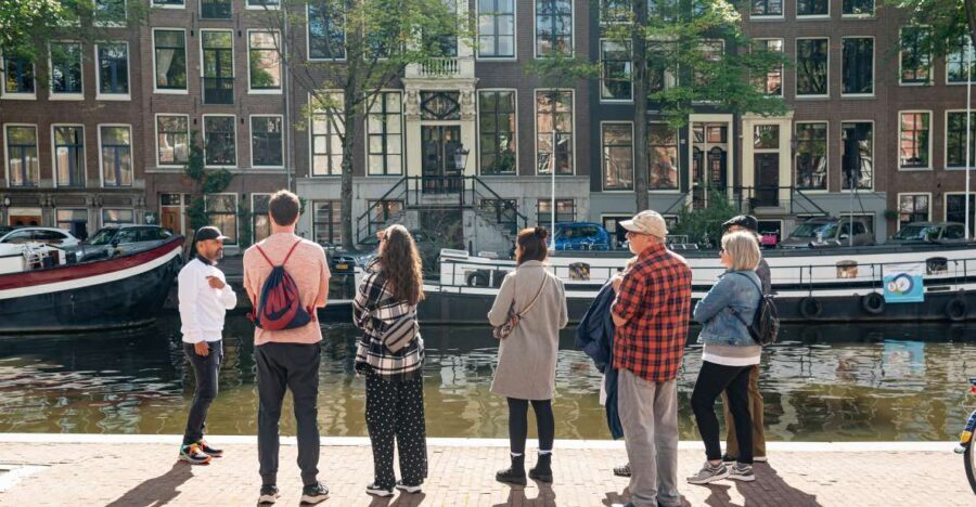 Amsterdam: Highlights & History Walking Tour - Who Is This Tour Best For?