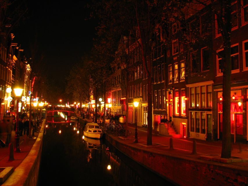 Amsterdam: Private Red Light District and Food Tour - What Makes This Tour Special?