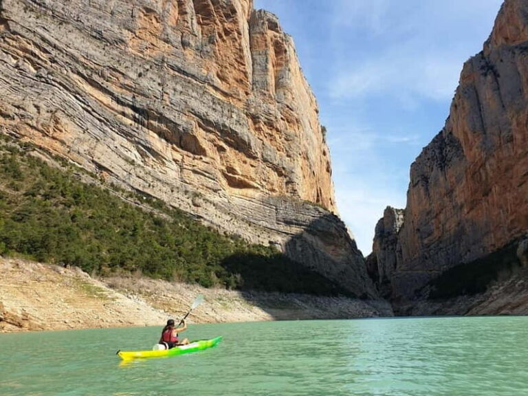 Barcelona: Kayak rental in the Mont-rebei gorge - The Cost and Value