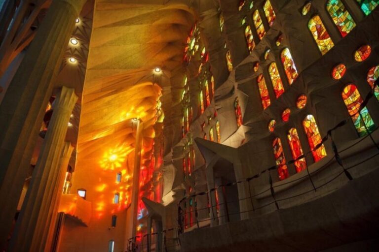 Barcelona: Sagrada Familia Skip-the-Line Guided Tour - Why This Tour Offers Great Value