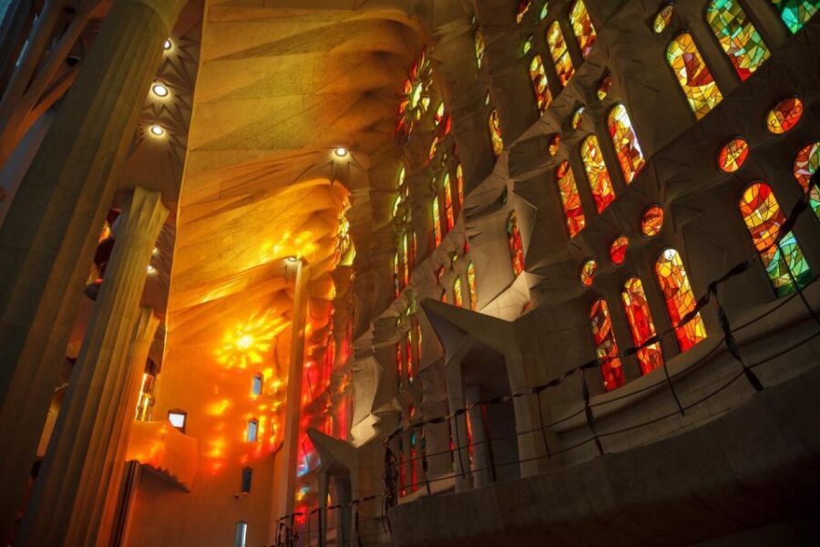 Barcelona: Sagrada Familia Skip-the-Line Guided Tour - Why This Tour Offers Great Value