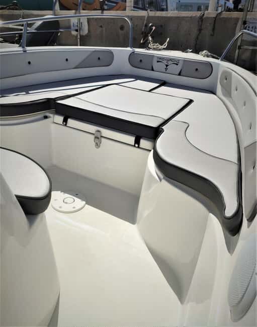 Benalmádena: No qualification! You are the captain! - Who Is This Experience Best For?