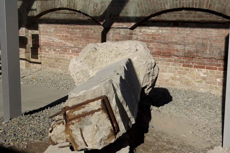 Berlin & Sachsenhausen: 5-Hour Tour "Third Reich" by VW-Bus - The Journey in a VW Bus