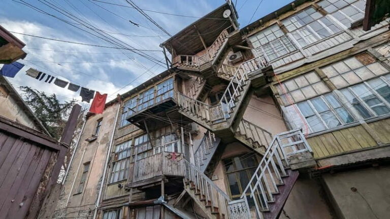 Beyond the Old City: Tbilisi's Hidden Gems Walking Tour - Why This Tour Is Perfect for You