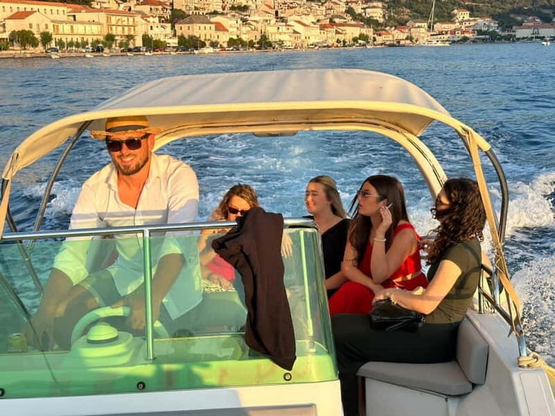 Bra: Adriatic Boat Tour with Vruja Bay and Brela Stone - Who Will Love This Tour
