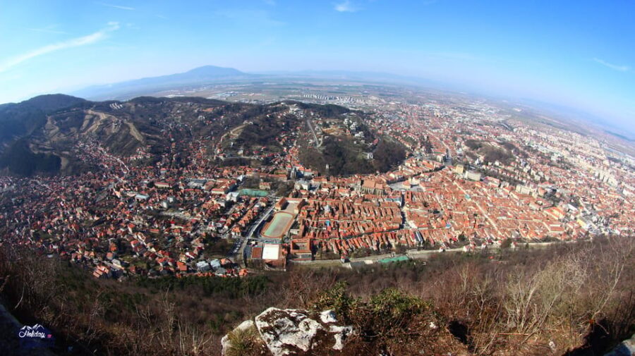 Brasov: Guided City Walking Tour with Wine - Starting Point: Casa Sfatului in Council Square