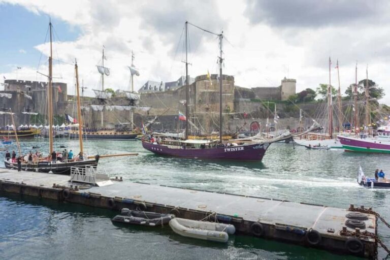Brest: Historical Walking Tour with Téléphérique Ride - Analyzing the Experience